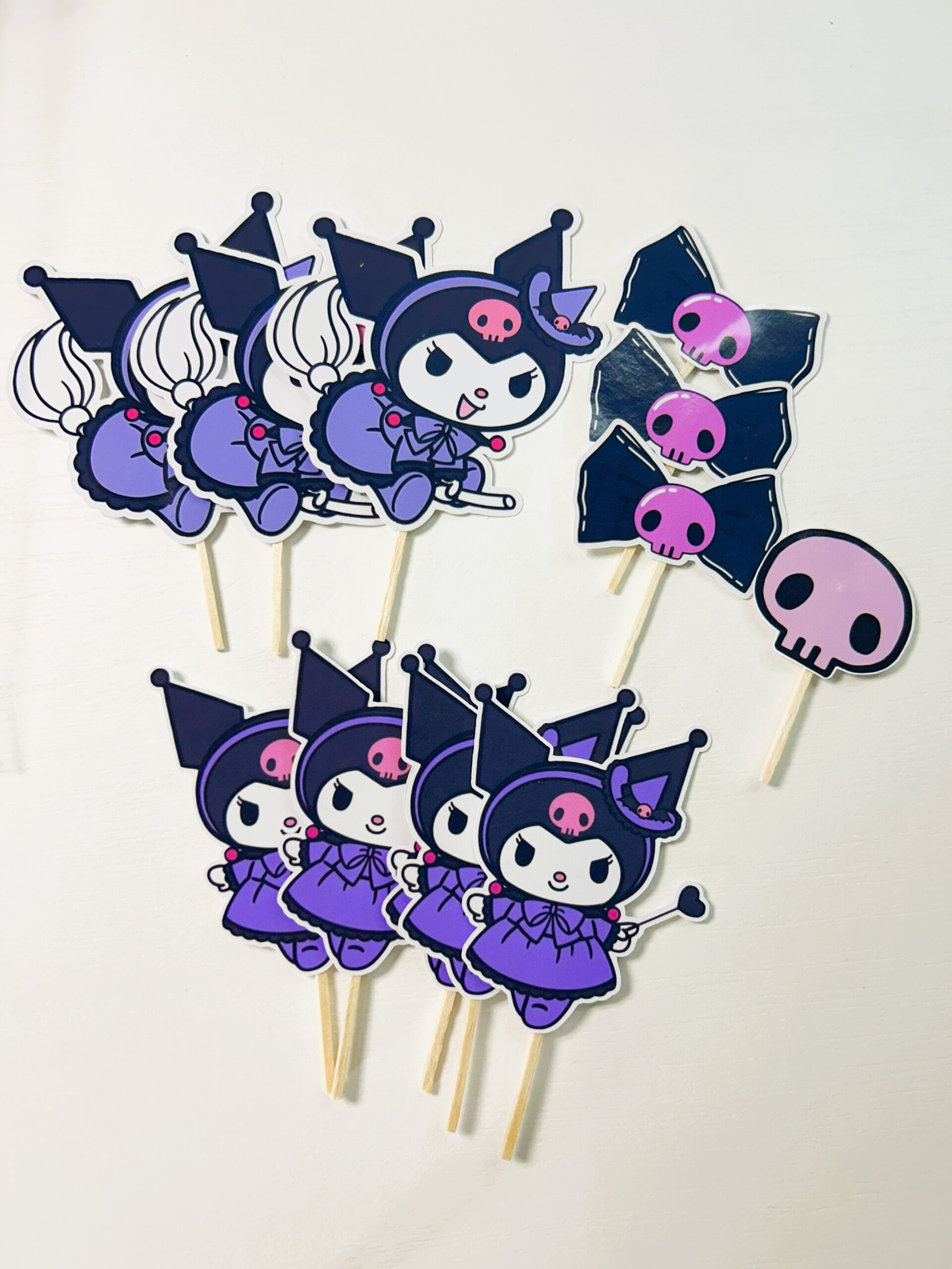 Mini Topper Cupcakes