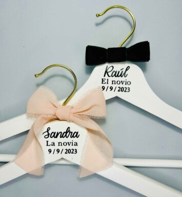 Perchas de madera